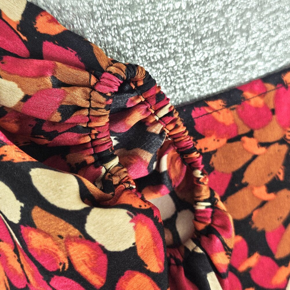 Liverpool Autumn Petals Puff Sleeve Blouse - Picture 6 of 10